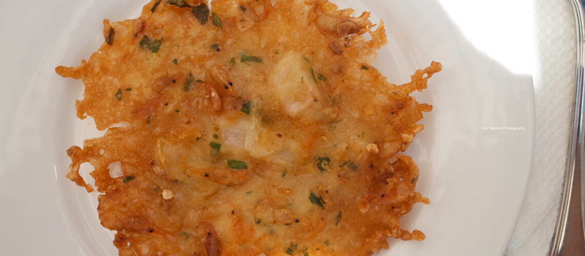 Tortillita de Camarones at Club Náutico Sancti Petri